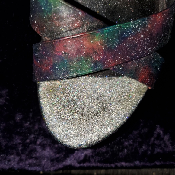 Hand painted galaxy platforms - Picture 2 of 5